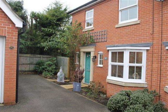 4 Bedroom Semi-Detac...